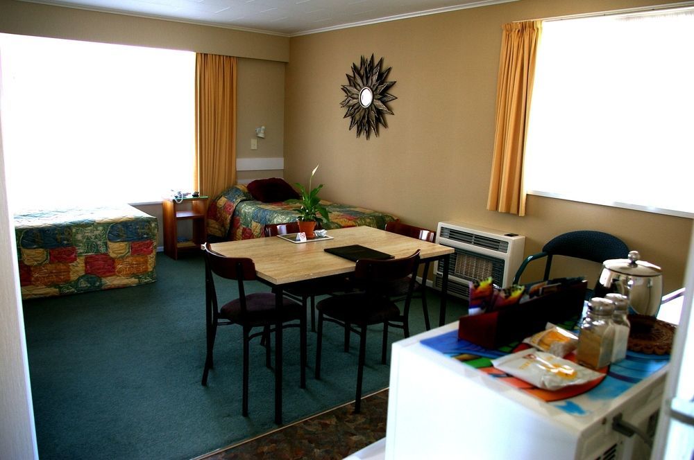 Totara Lodge Motel Levin Exterior photo