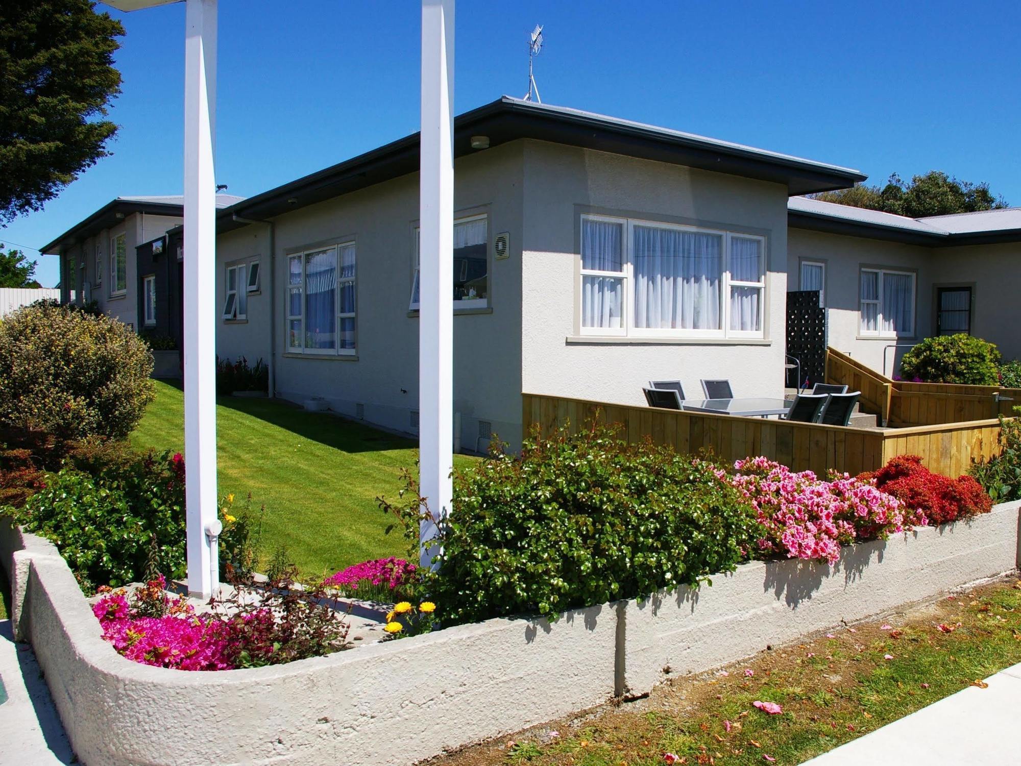 Totara Lodge Motel Levin Exterior photo