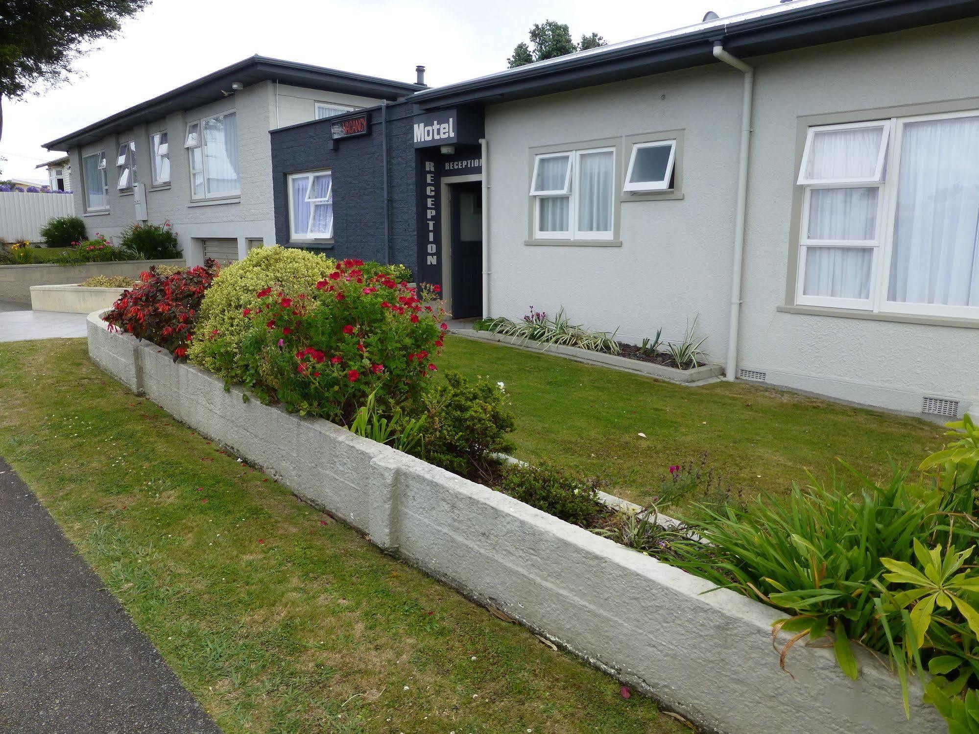 Totara Lodge Motel Levin Exterior photo
